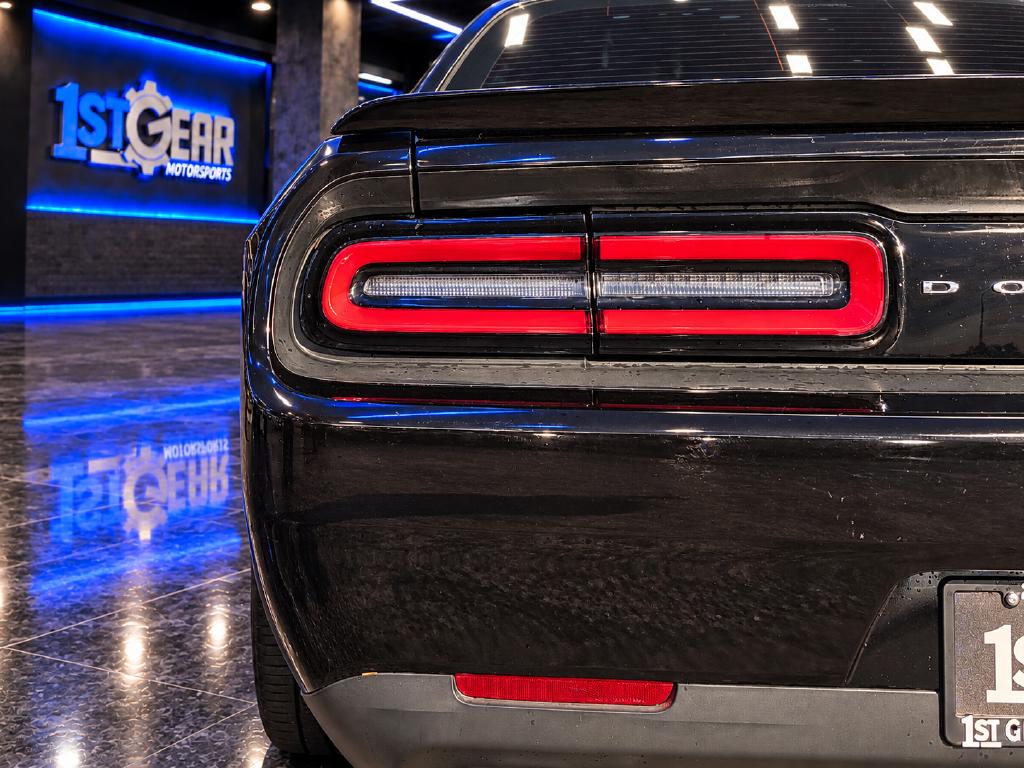 Photo 13 of this Dodge Challenger