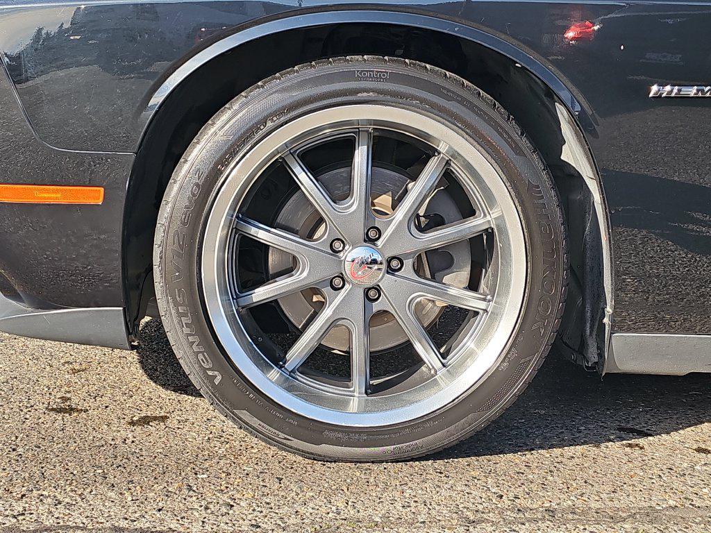 Photo 19 of this Dodge Challenger