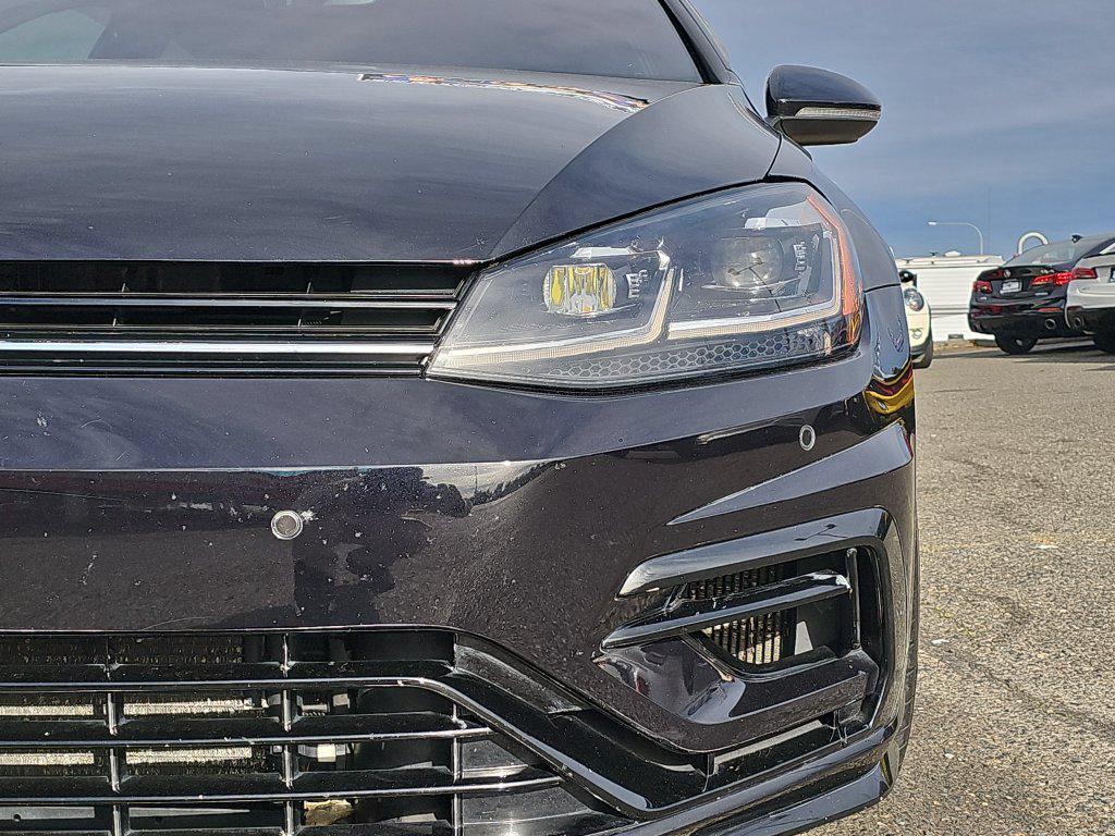 Photo 12 of this Volkswagen Golf R