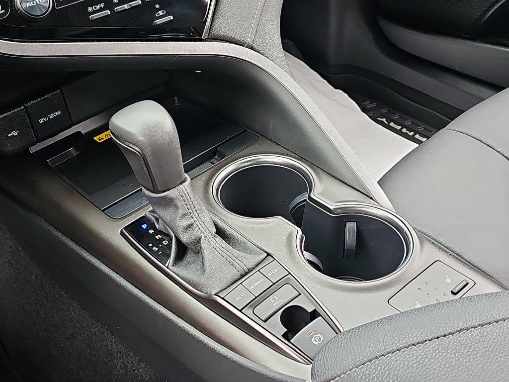 Photo 28 of this Toyota Camry