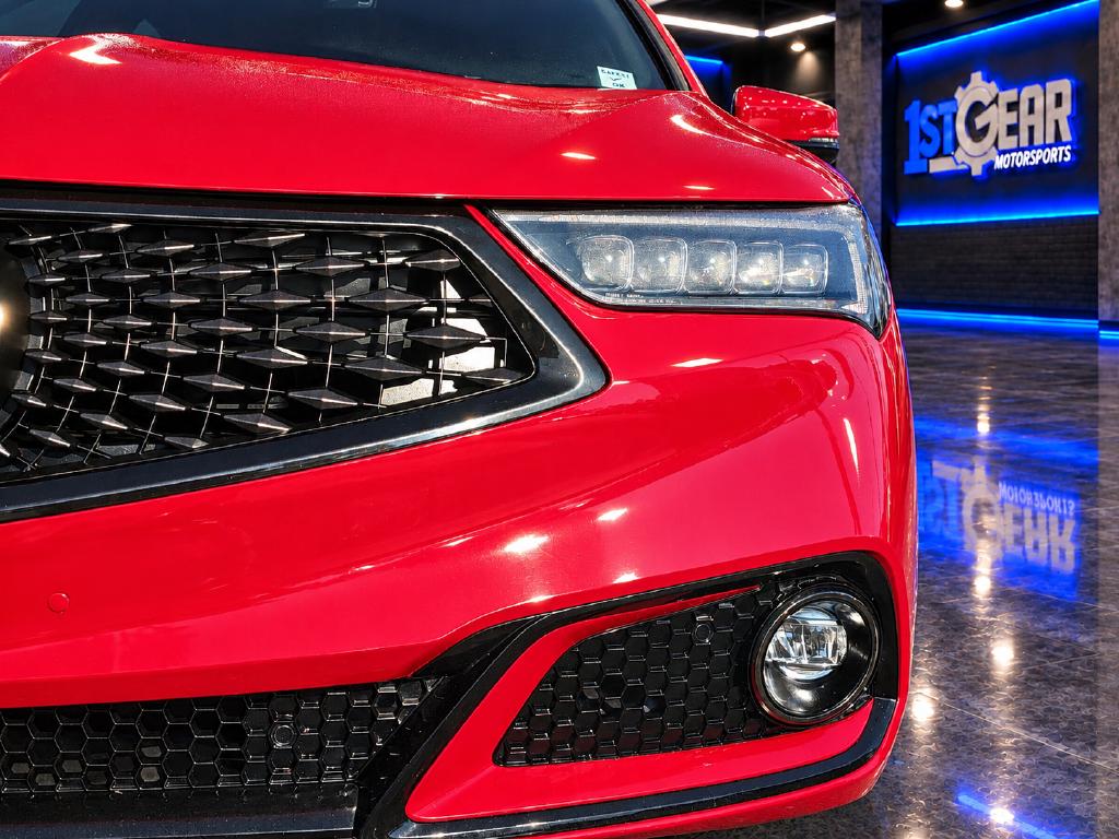 Photo 12 of this Acura TLX