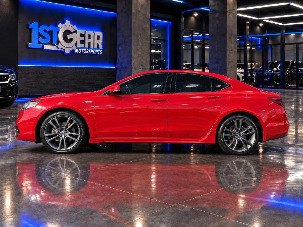 Photo 9 of this Acura TLX