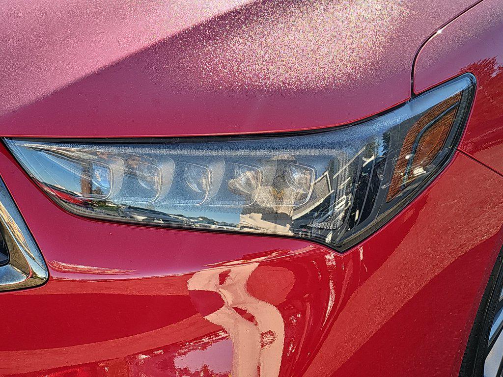 Photo 16 of this Acura TLX