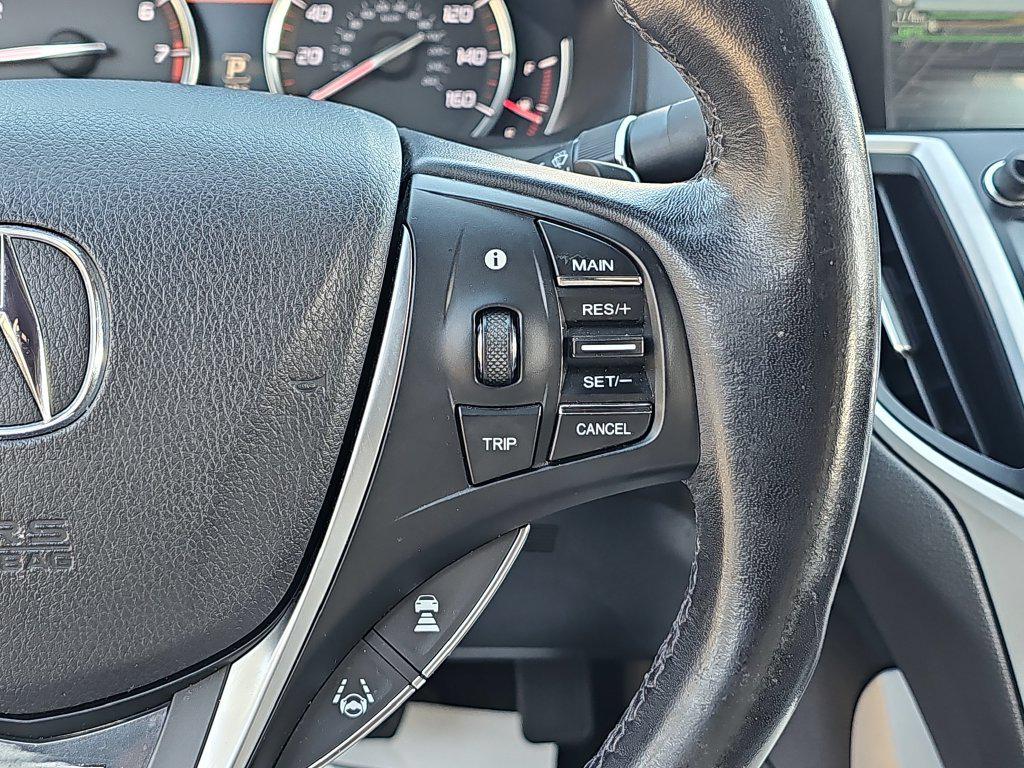 Photo 27 of this Acura TLX