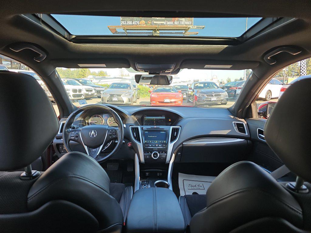 Photo 35 of this Acura TLX