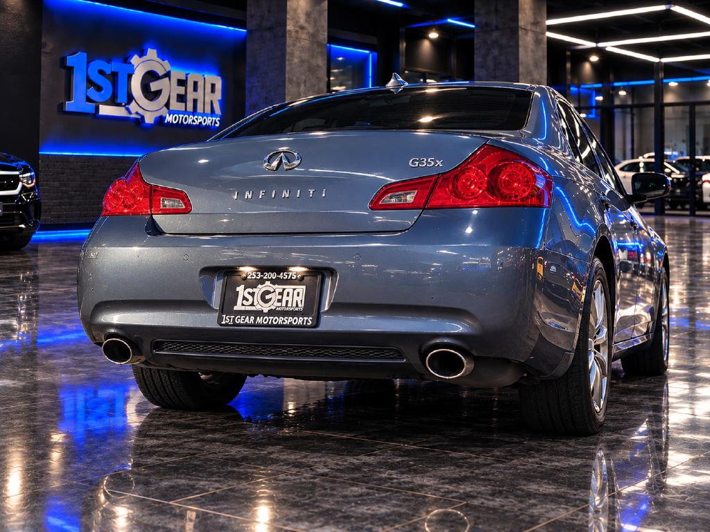 Photo 11 of this INFINITI G35 Sedan