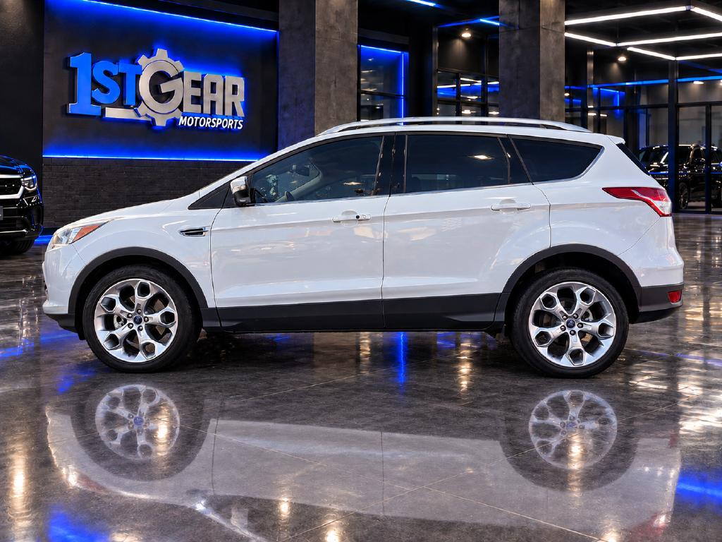Photo 9 of this Ford Escape