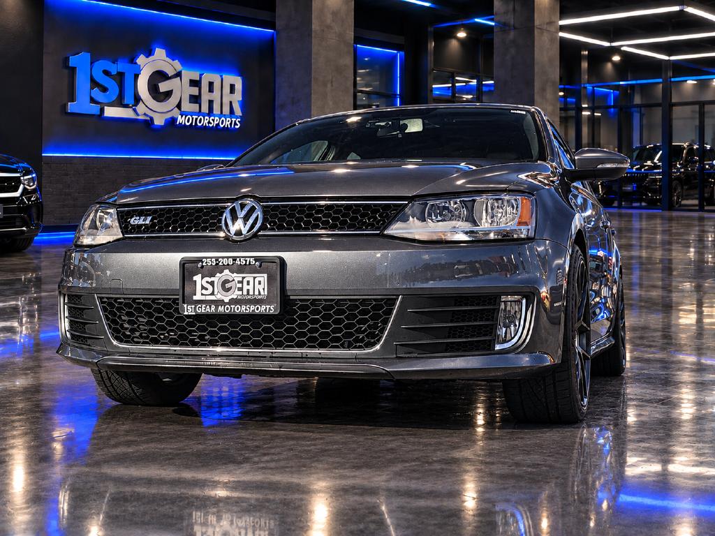 Photo 10 of this Volkswagen GLI