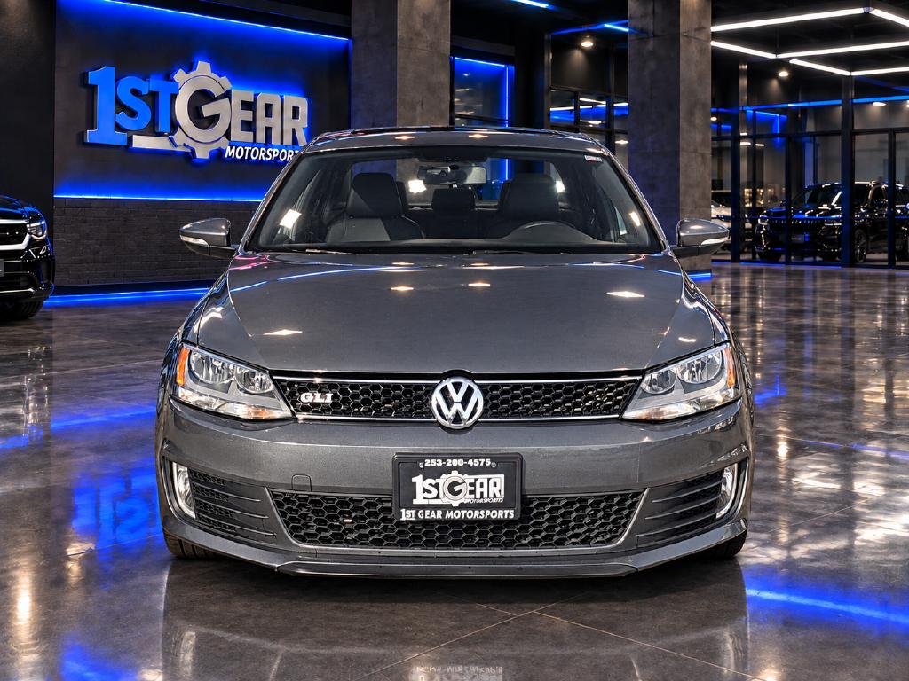 Photo 3 of this Volkswagen GLI