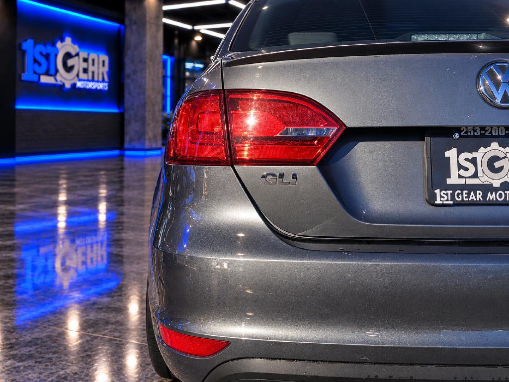 Photo 13 of this Volkswagen GLI