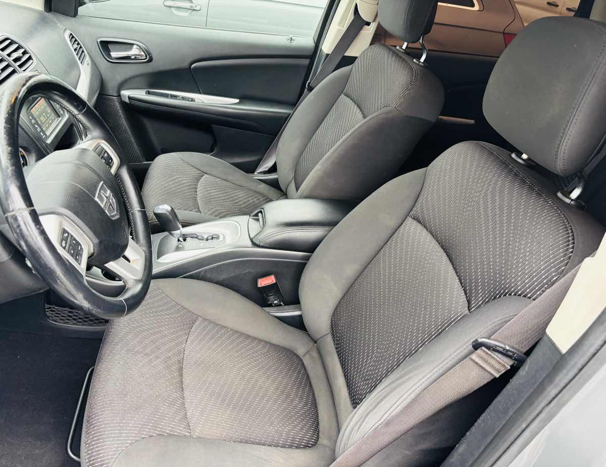 2016 Dodge Journey SE - Photo 9