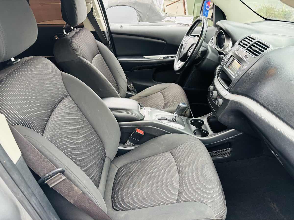 2016 Dodge Journey SE - Photo 16