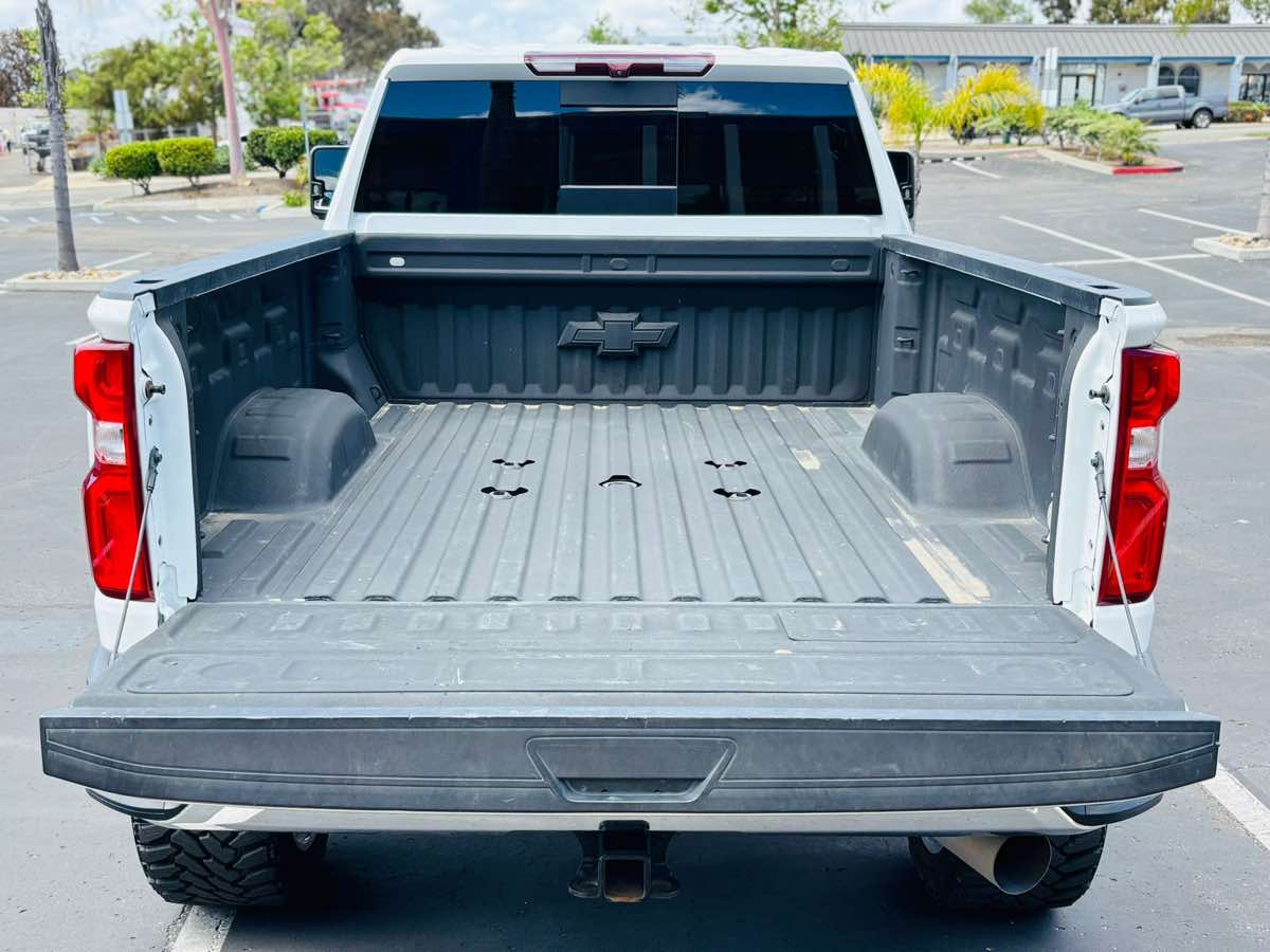 2021 Chevrolet Silverado 2500HD LTZ - Photo 10