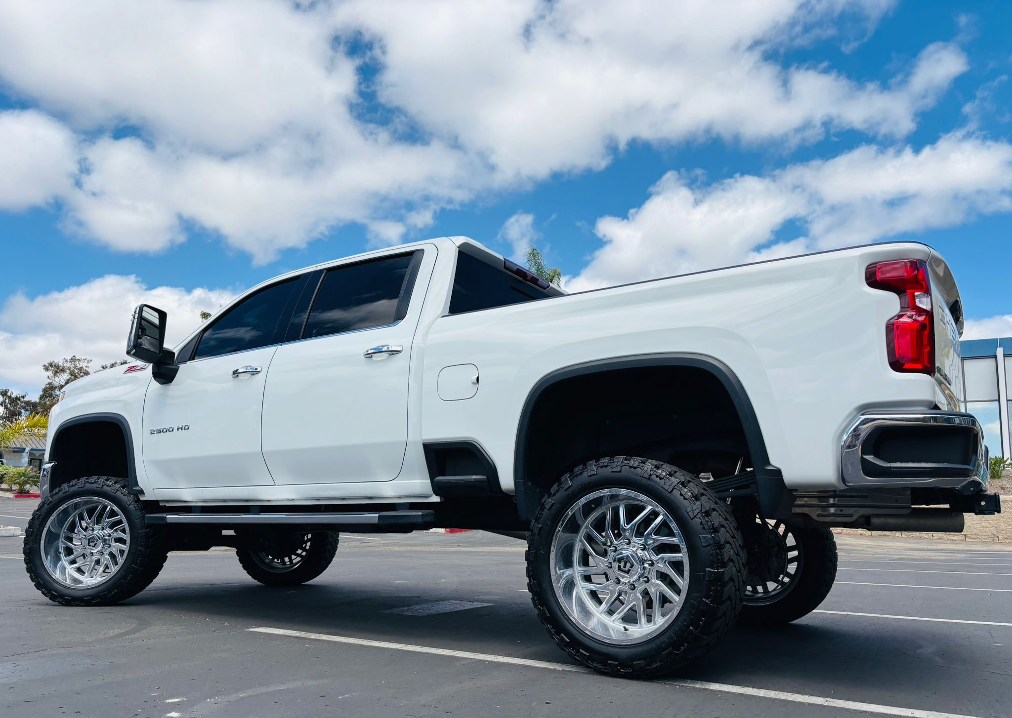 2021 Chevrolet Silverado 2500HD LTZ - Photo 3