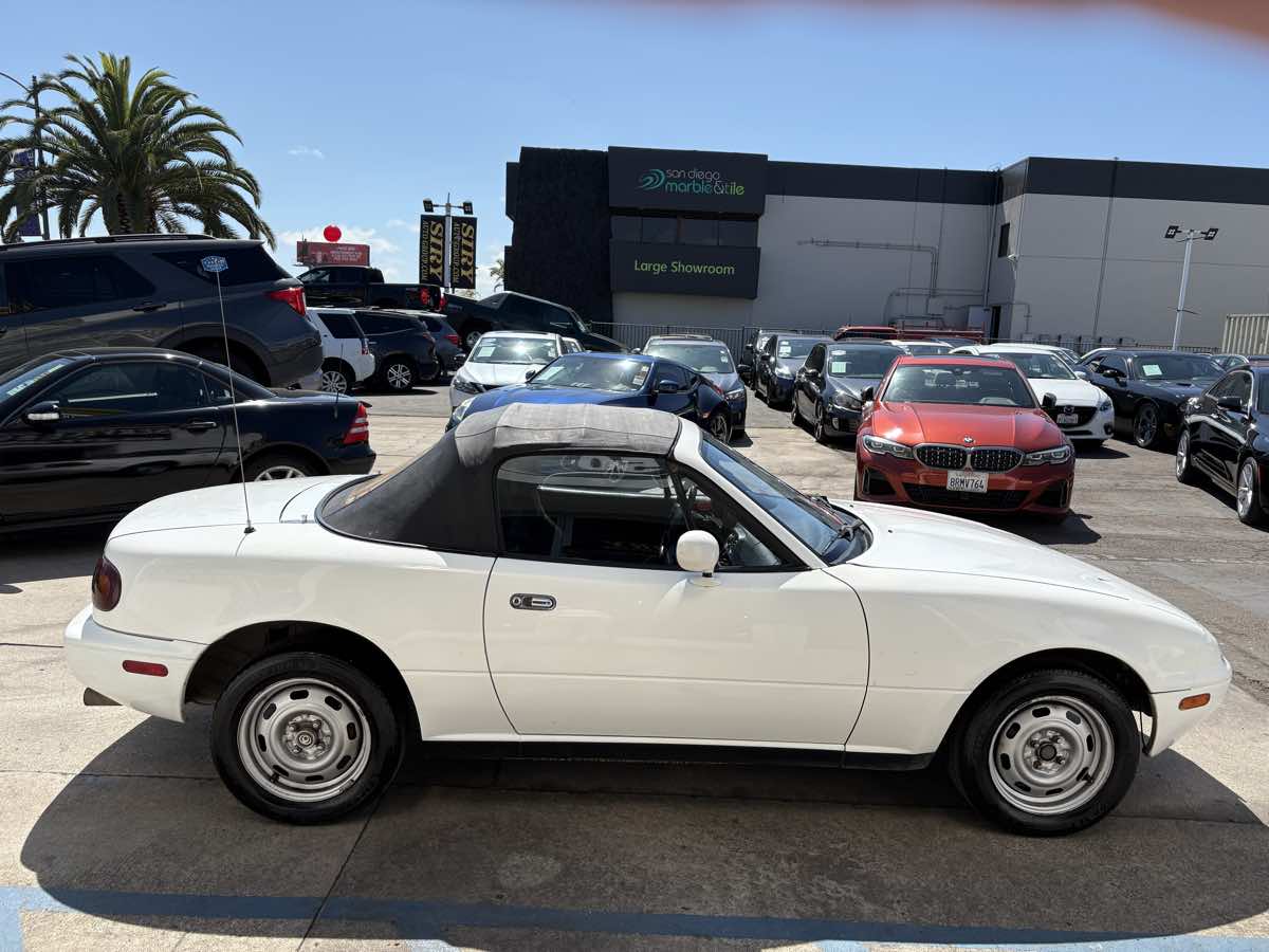 1993 Mazda MX-5 Miata - Photo 2