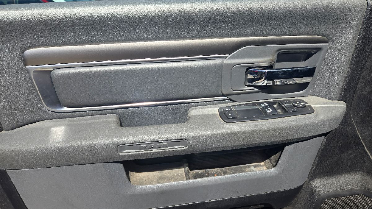 2018 RAM Ram 1500 Pickup Tradesman - Photo 12