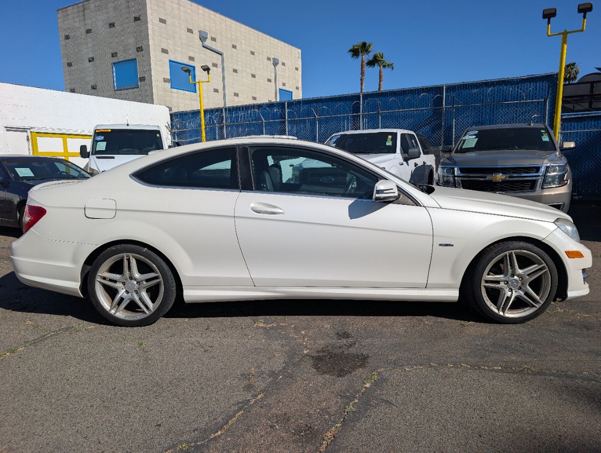 2012 Mercedes-Benz C-Class C250 Sport - Photo 6