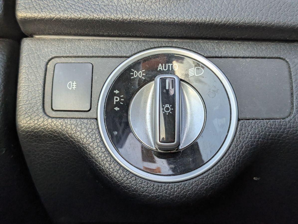 2012 Mercedes-Benz C-Class C250 Sport - Photo 24