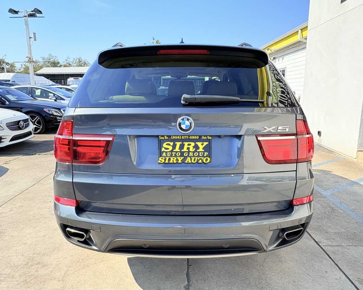 2011 BMW X5 xDrive50i - Photo 4