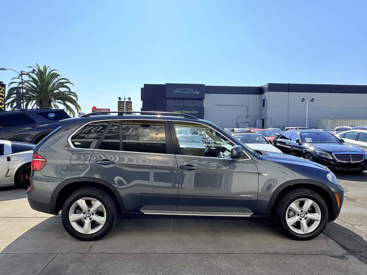 2011 BMW X5 xDrive50i - Photo 6