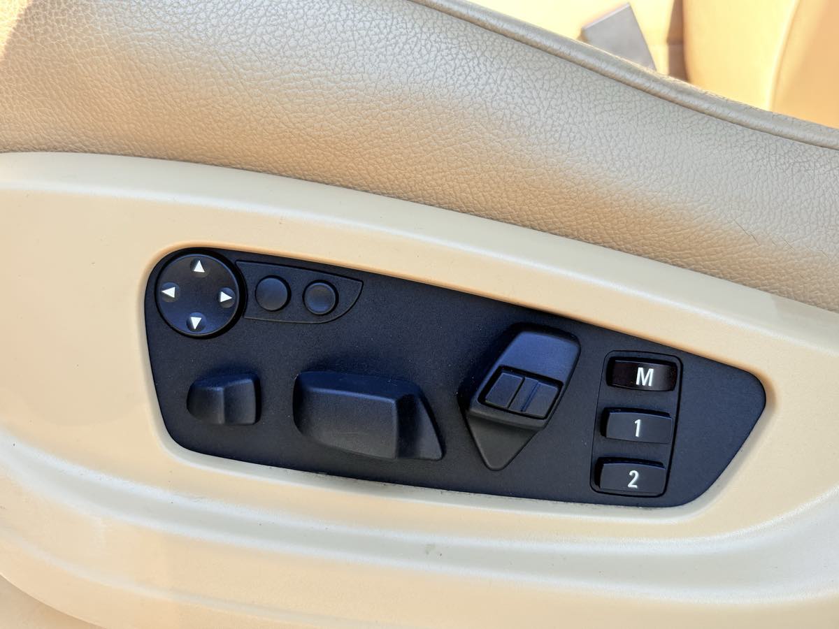 2011 BMW X5 xDrive50i - Photo 9