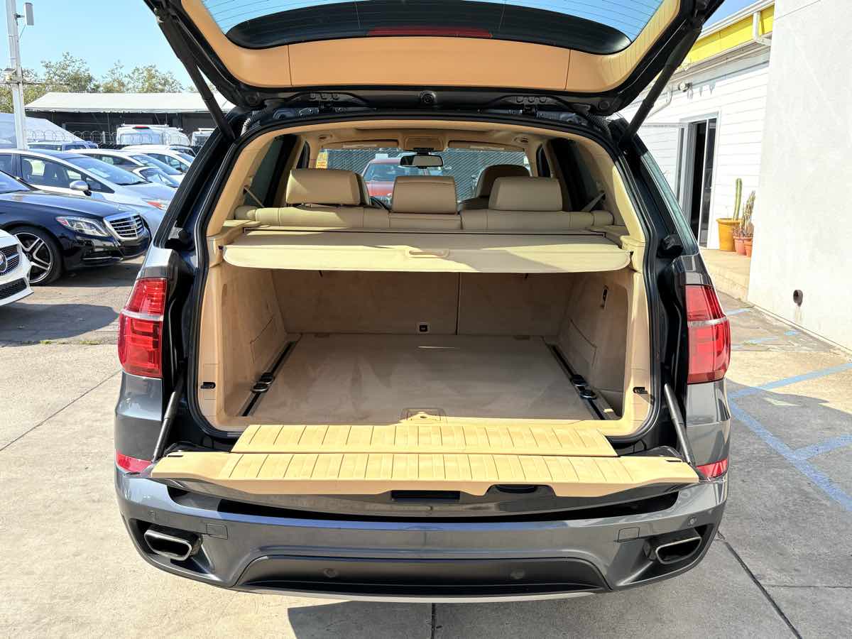 2011 BMW X5 xDrive50i - Photo 14