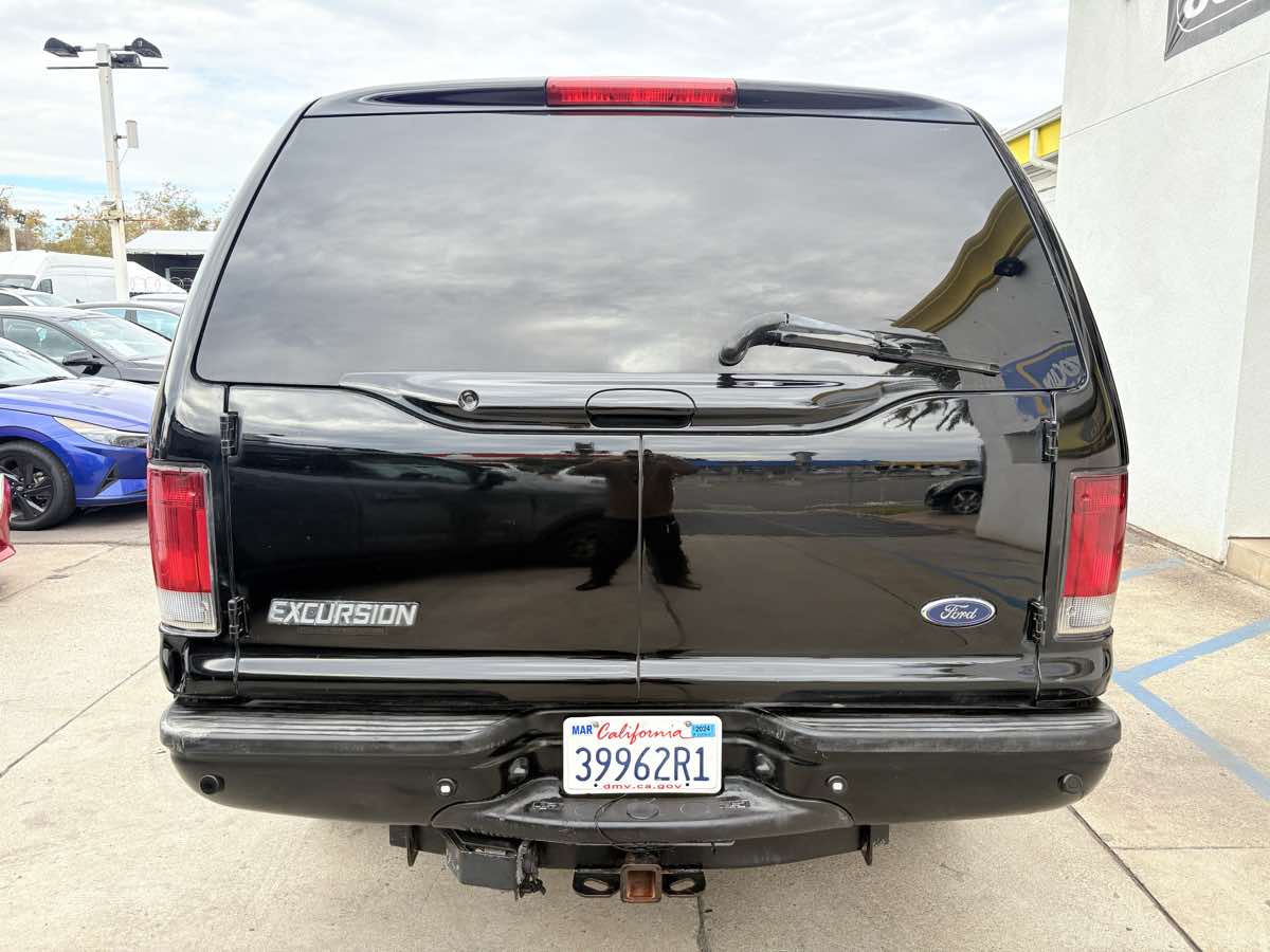 2003 Ford Excursion Limited - Photo 4