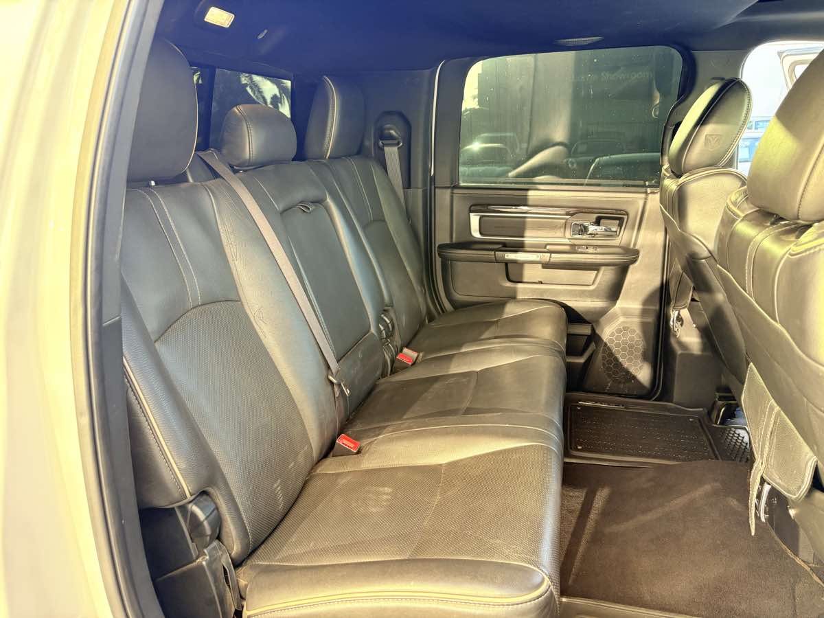 2016 RAM Ram 2500 Pickup Laramie Limited - Photo 31