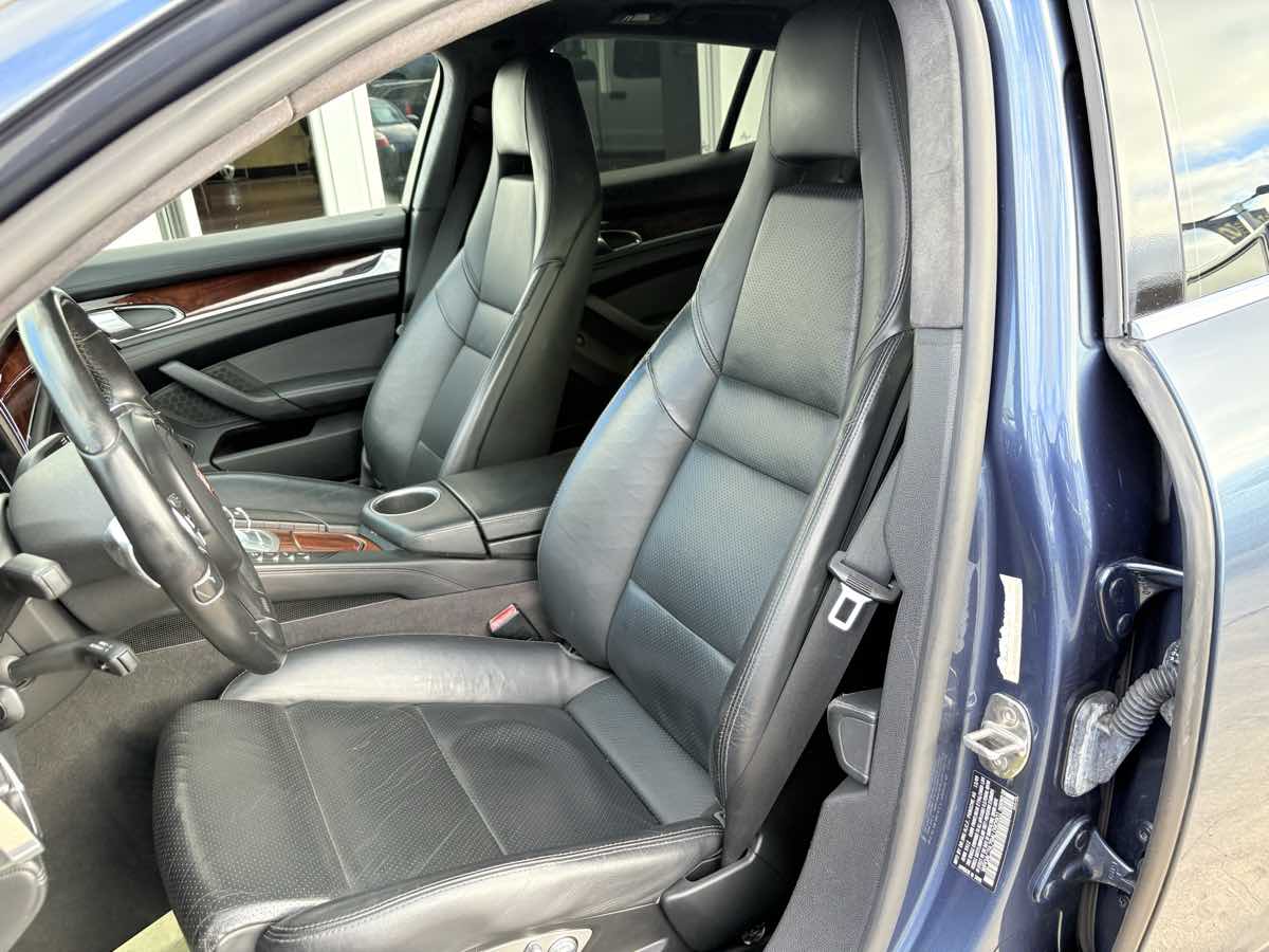 2010 Porsche Panamera Turbo - Photo 8