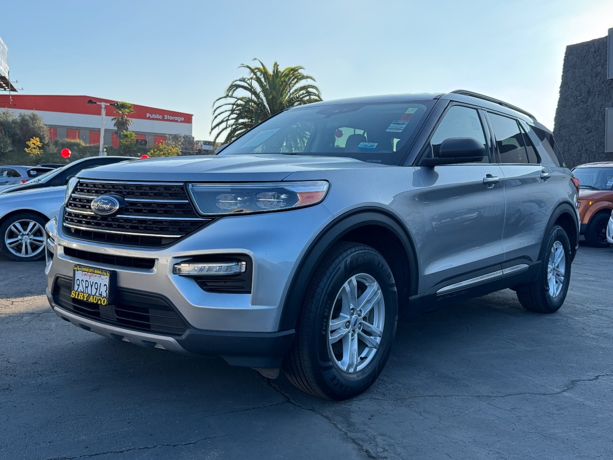 2023 Ford Explorer XLT - Photo 3