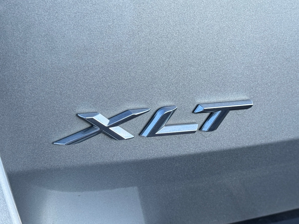 2023 Ford Explorer XLT - Photo 10