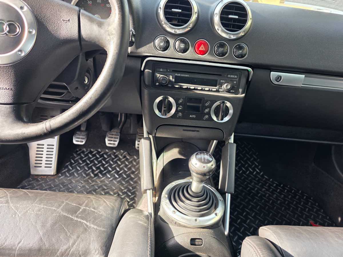 2002 Audi TT Base - Photo 7