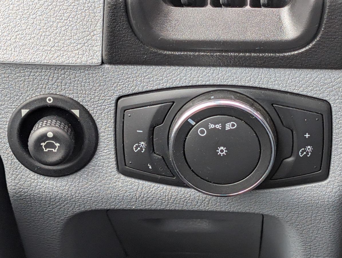 2018 Ford Transit Van Base - Photo 26