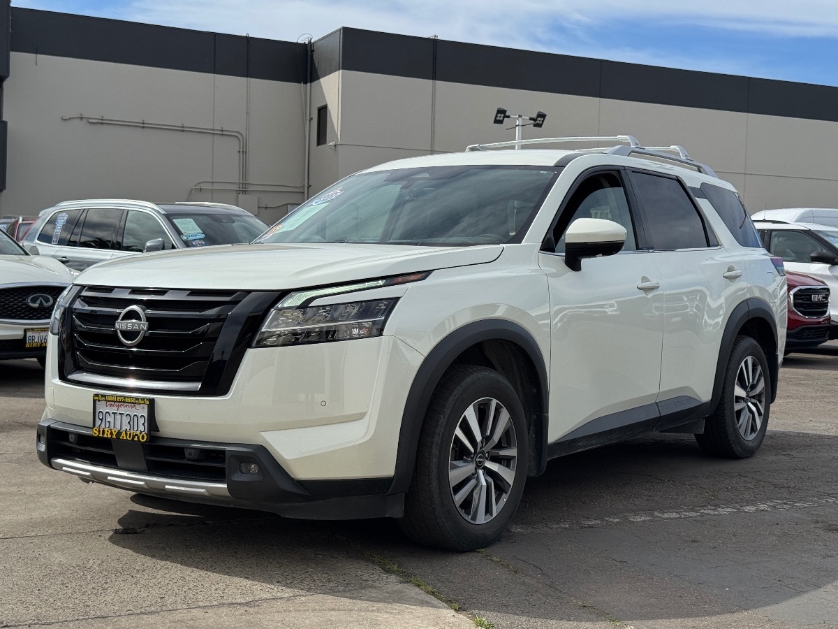 2023 Nissan Pathfinder SL - Photo 4