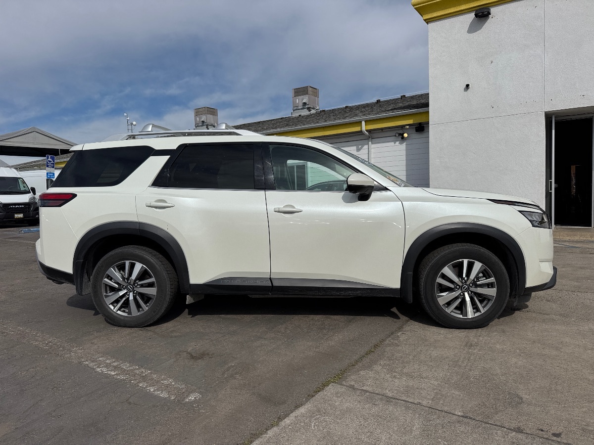 2023 Nissan Pathfinder SL - Photo 7
