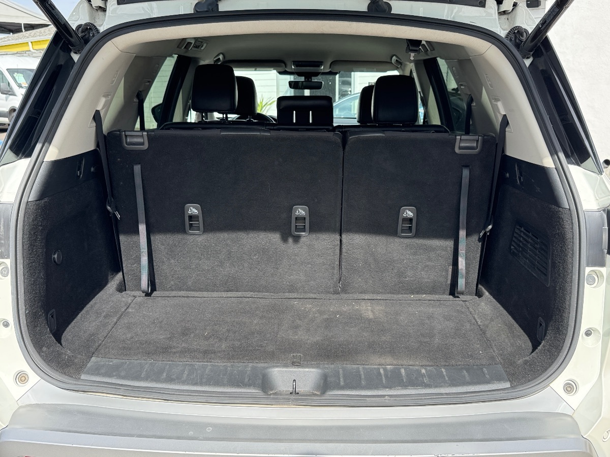 2023 Nissan Pathfinder SL - Photo 9
