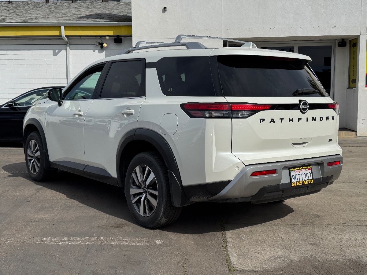 2023 Nissan Pathfinder SL - Photo 11
