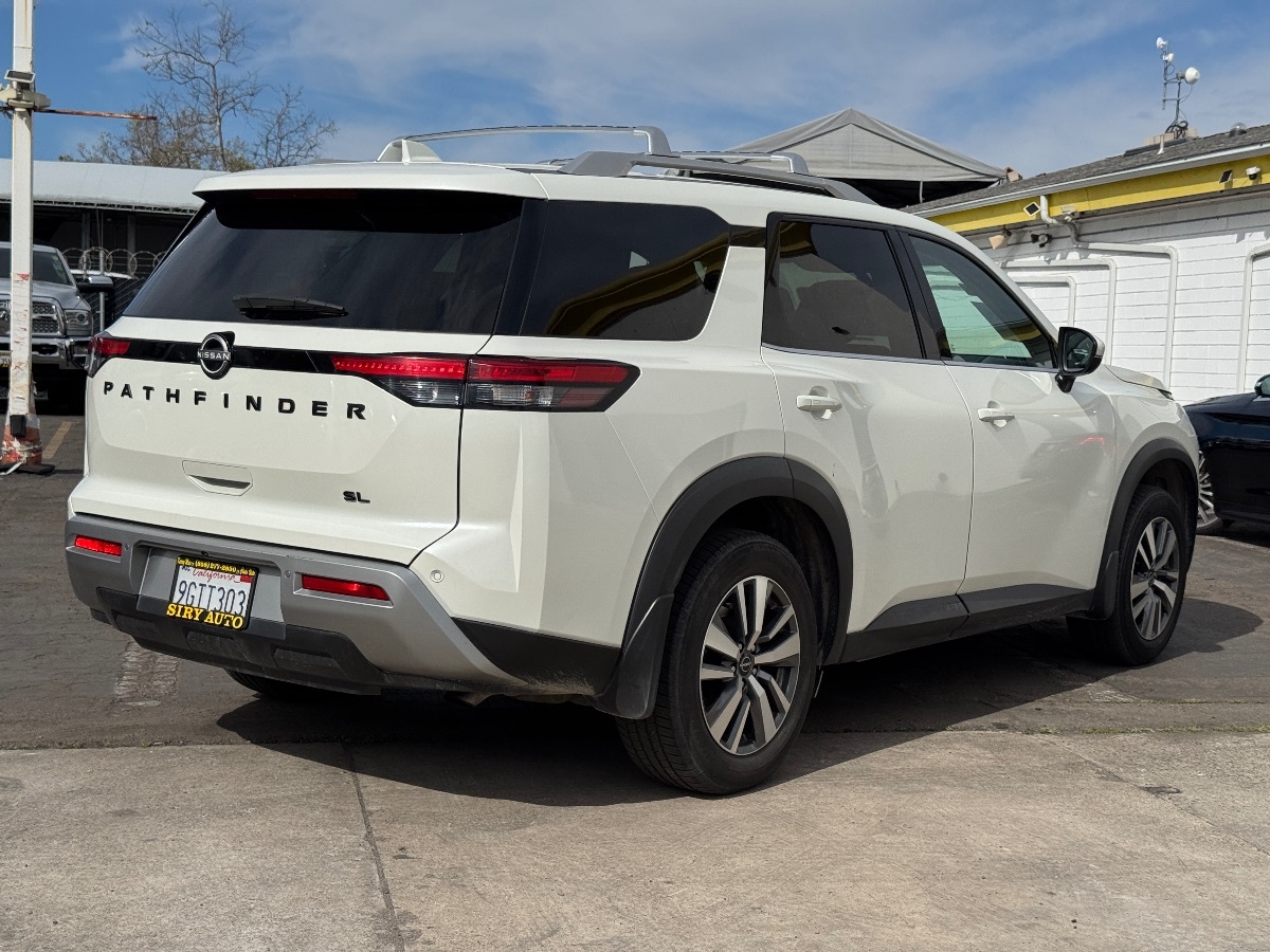 2023 Nissan Pathfinder SL - Photo 13
