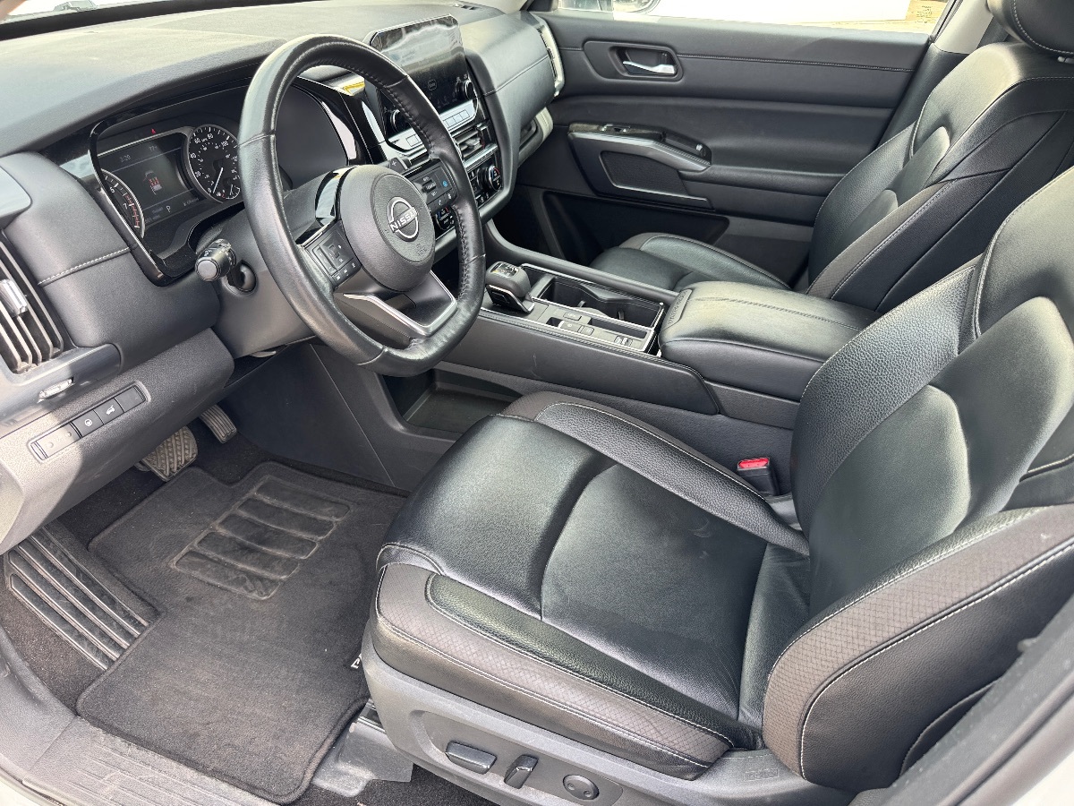 2023 Nissan Pathfinder SL - Photo 19