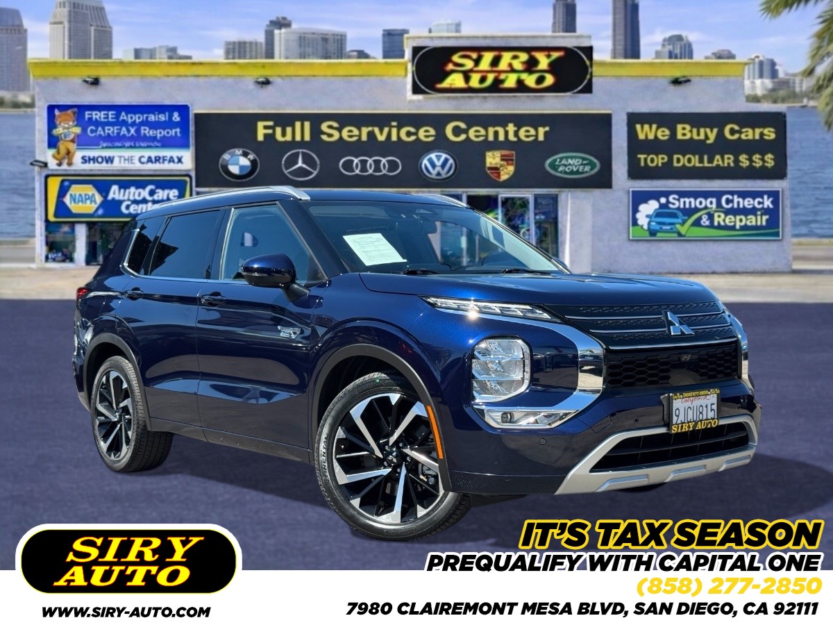 2023 Mitsubishi Outlander Plug-in Hybrid SEL S-AWC's photo