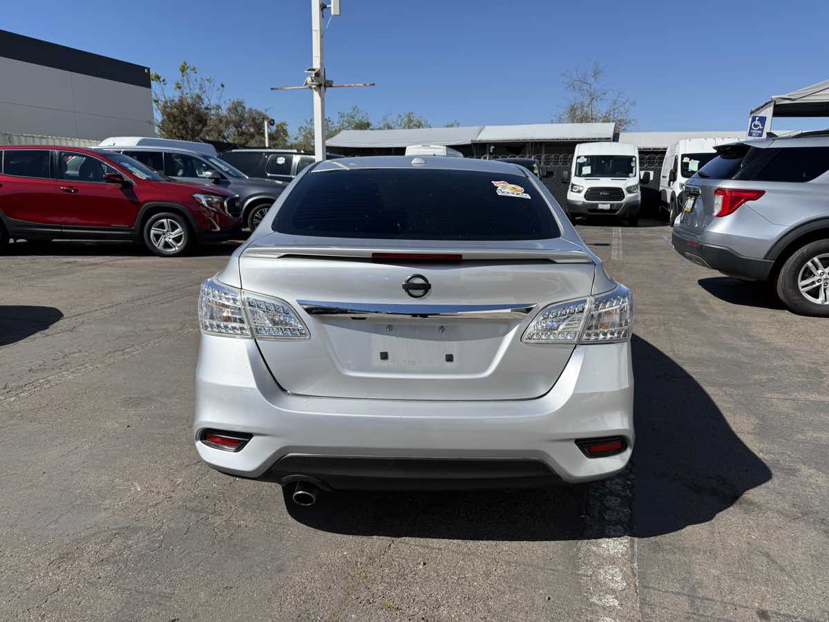 2019 Nissan Sentra SR - Photo 4
