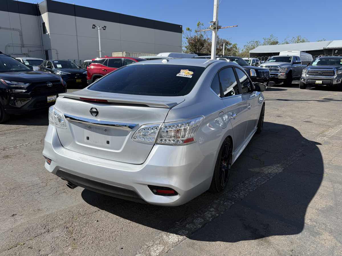 2019 Nissan Sentra SR - Photo 5