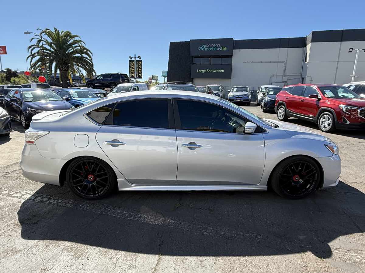 2019 Nissan Sentra SR - Photo 6