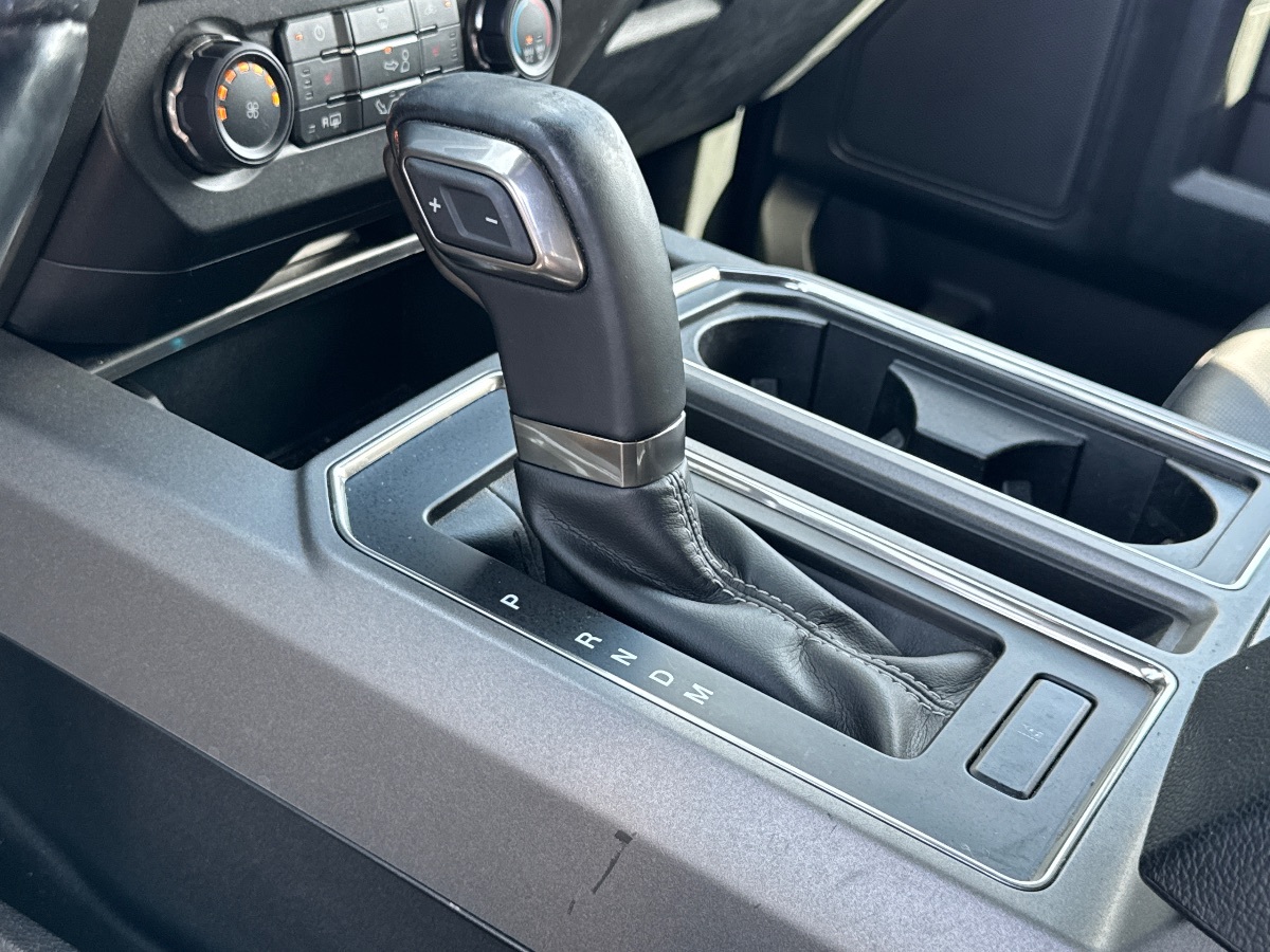 2020 Ford F-150 Raptor - Photo 23
