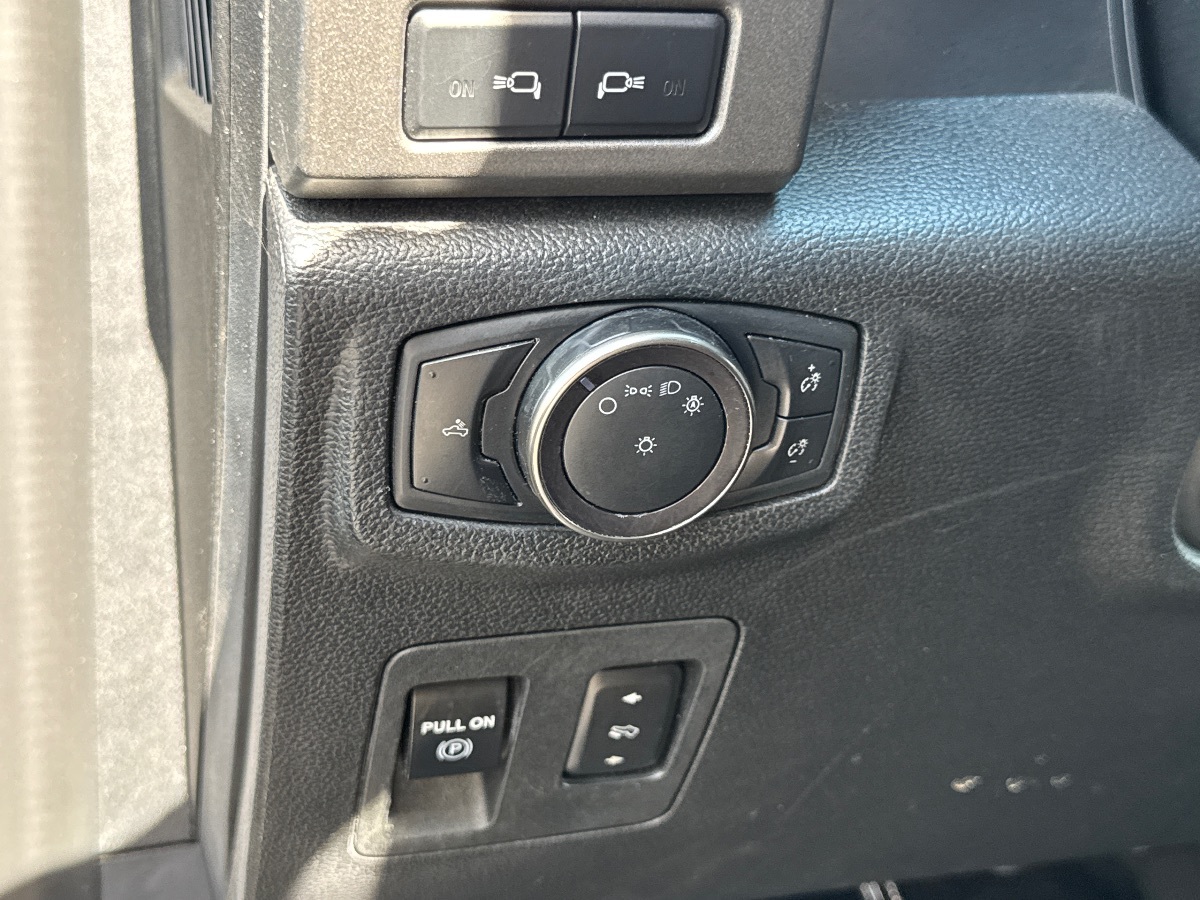 2020 Ford F-150 Raptor - Photo 24