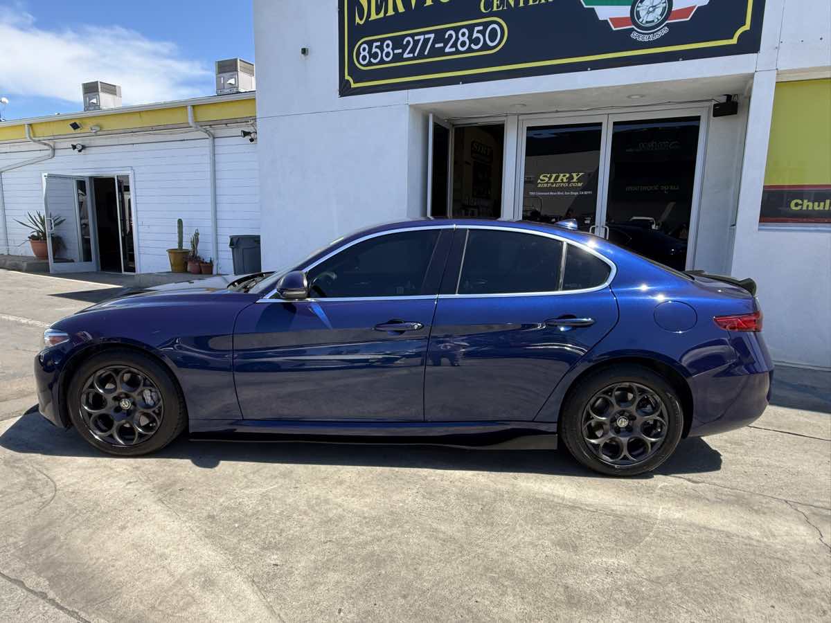 View vehicle photo 2