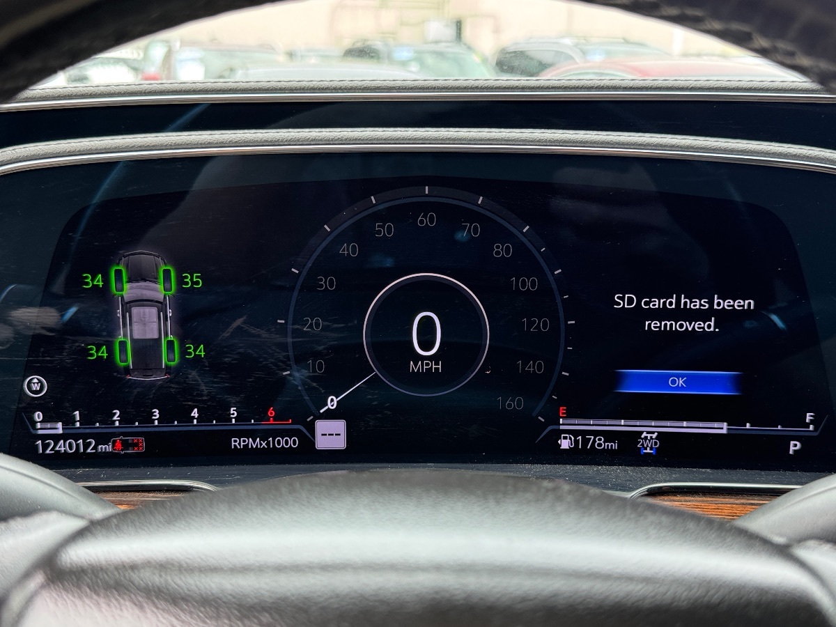 2022 Cadillac Escalade Luxury - Photo 33