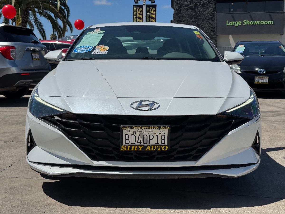 2021 Hyundai Elantra SE - Photo 4