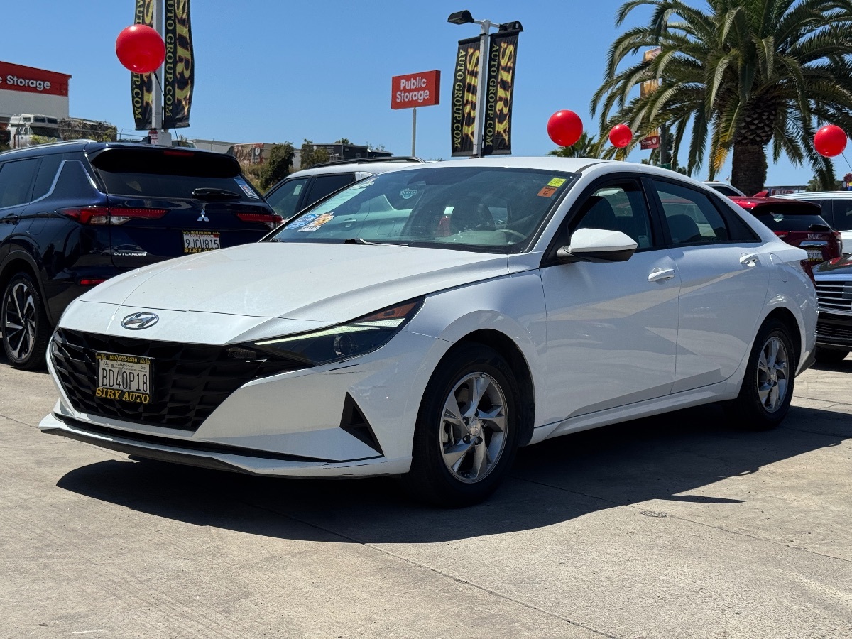 2021 Hyundai Elantra SE - Photo 3