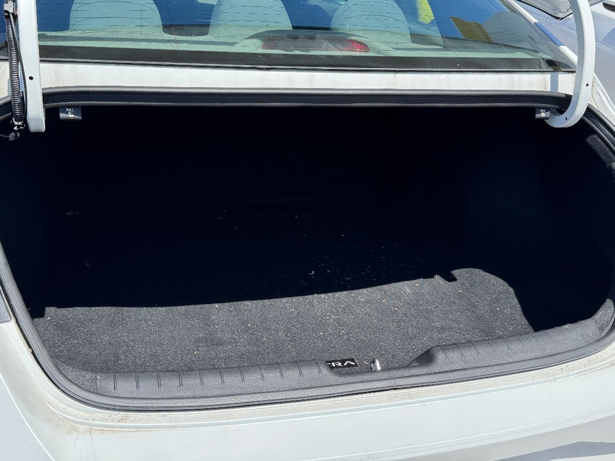 2021 Hyundai Elantra SE - Photo 8